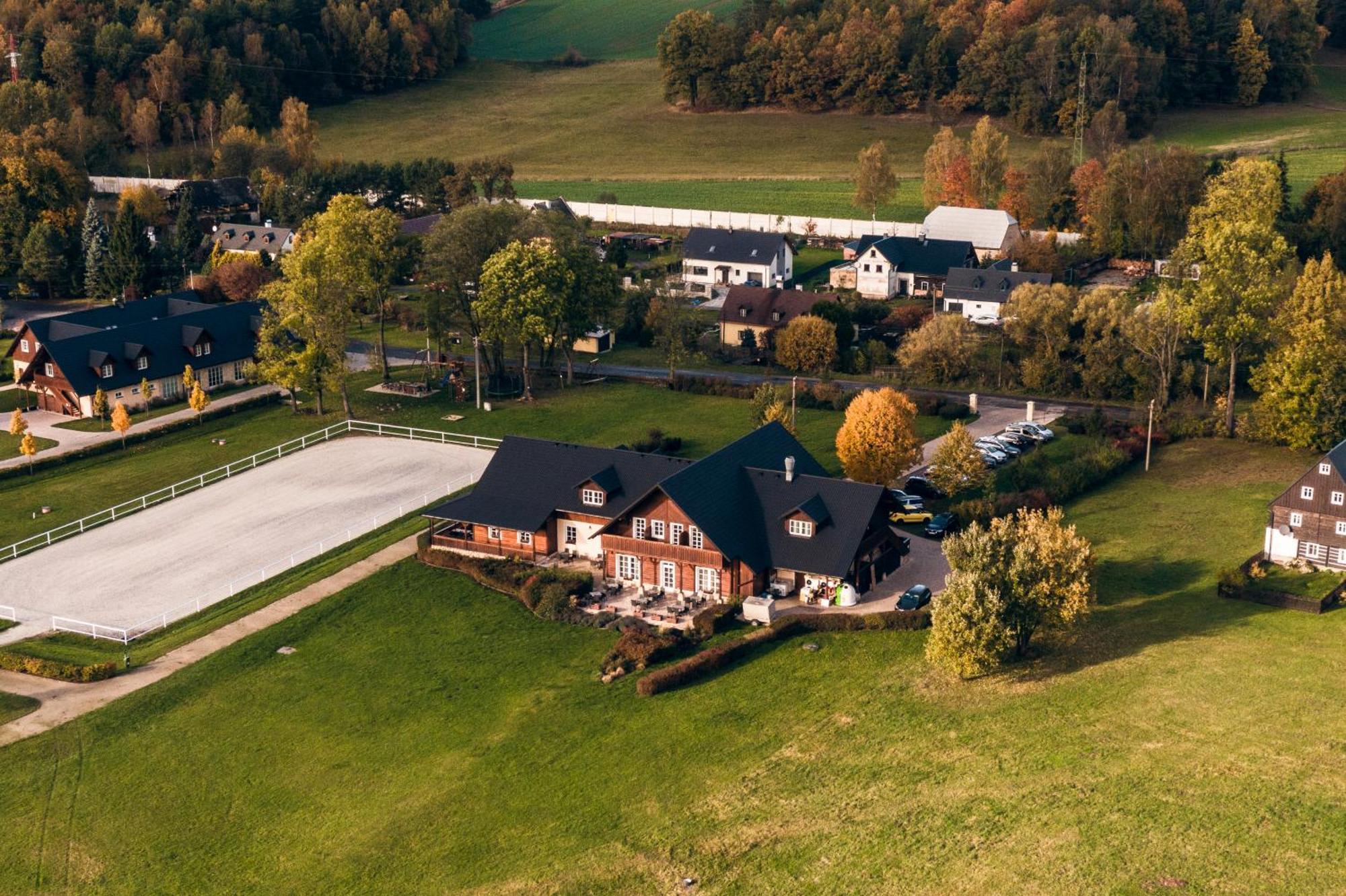 Penzion Pivnice - Jitravsky Dvorec Rynoltice Exterior photo