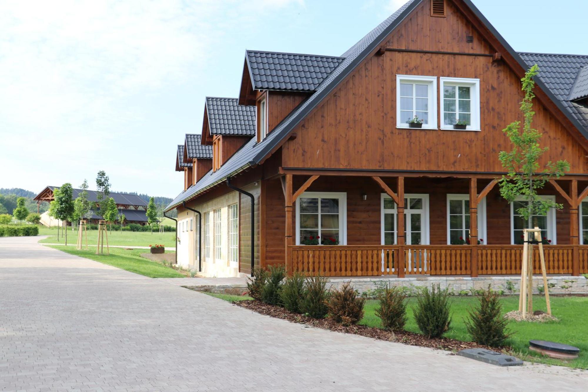 Penzion Pivnice - Jitravsky Dvorec Rynoltice Exterior photo